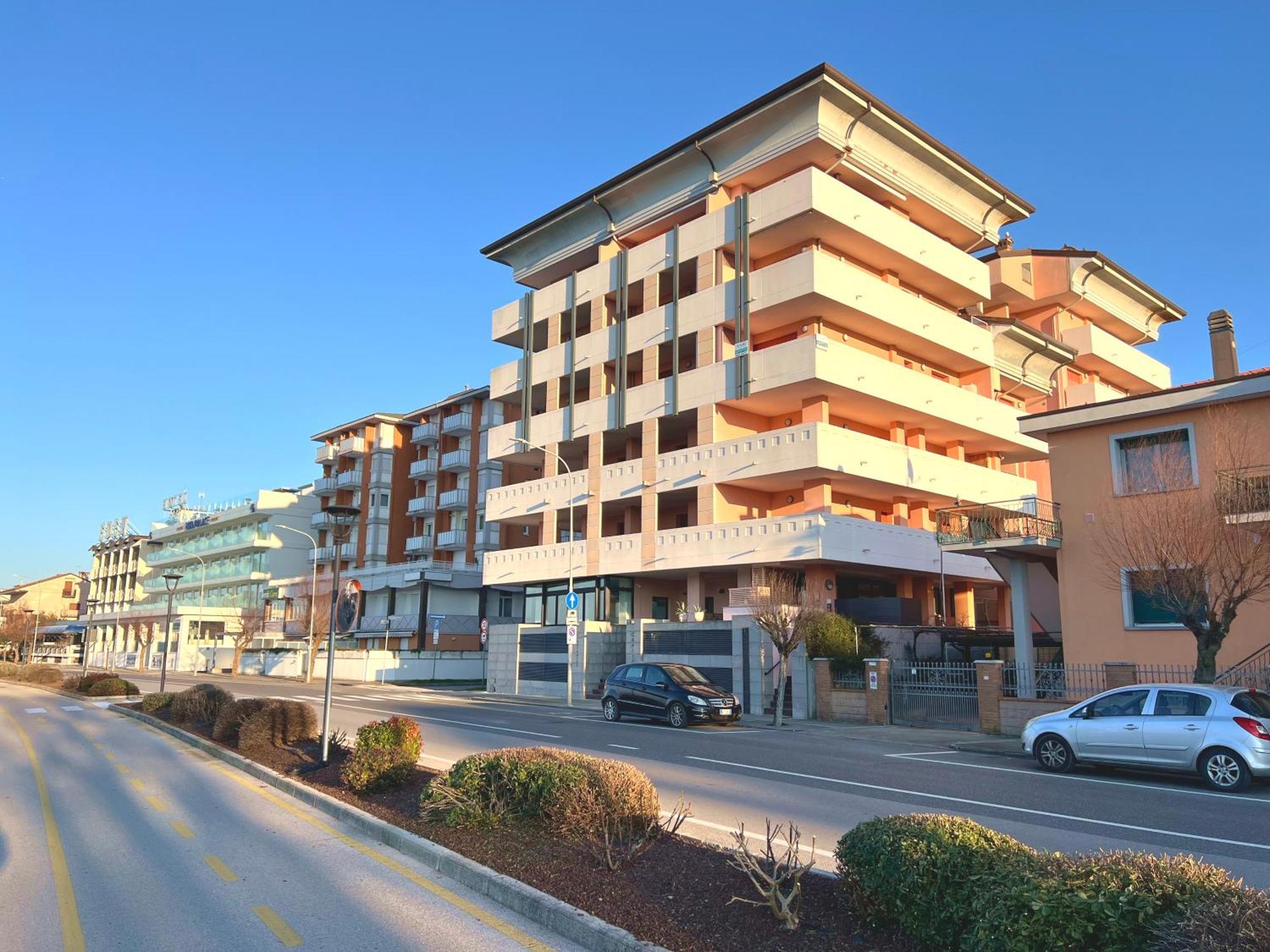 Capitol Apartments Градо Екстериор снимка